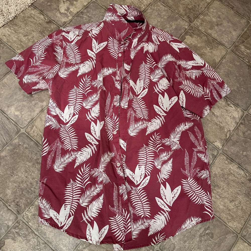 Straight faded men’s button up shirt size XL